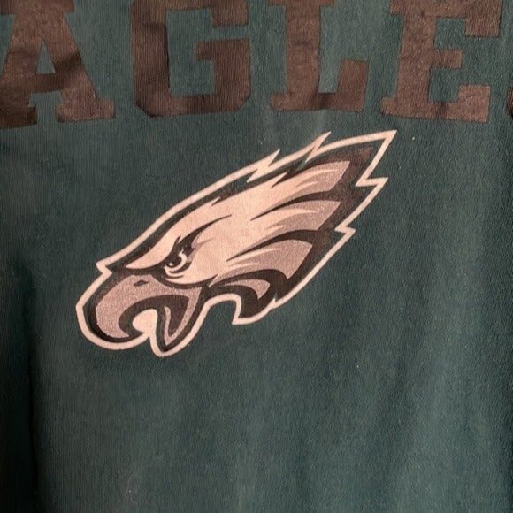 Philadelphia Eagles T-Shirt - Mens Medium - Unique design. - Picture 4 of 7
